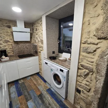 Privada Con Jardin Chimenea Y Parking En